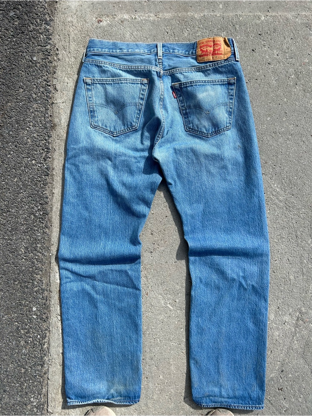 Levi's 501 Men's Blue Straight Leg Jeans